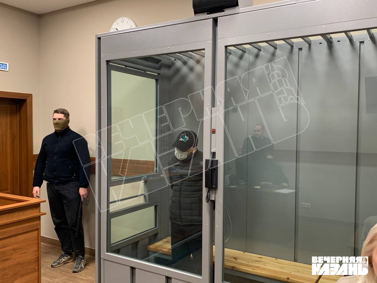 В суд Казани доставили сотрудника «Волга-Автодор» для ареста по делу Шевыревой