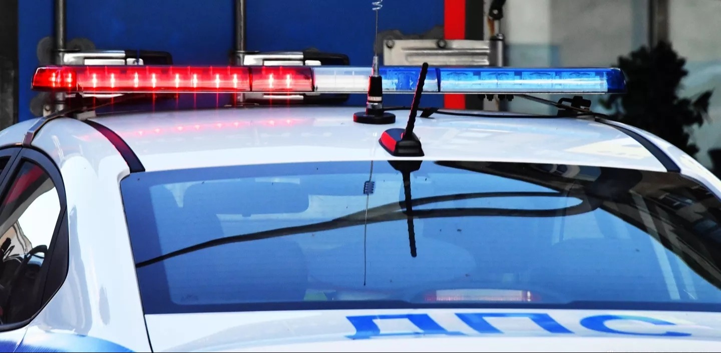 Водитель насмерть сбил пожилую женщину на территории кладбища в Казани