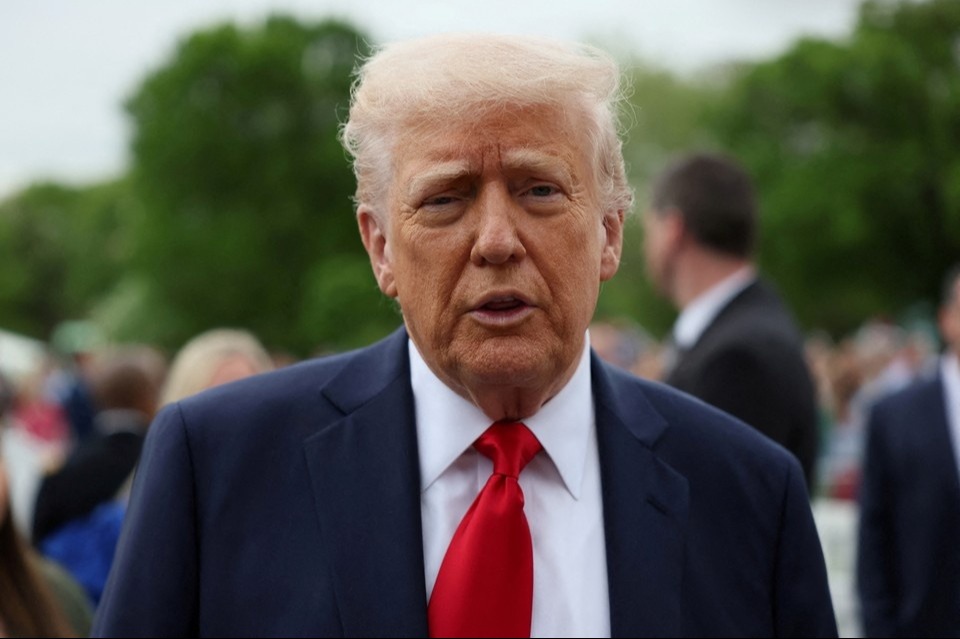 Трамп в ответ на угрозы «Буревестником» заявил о ядерной подлодке около России