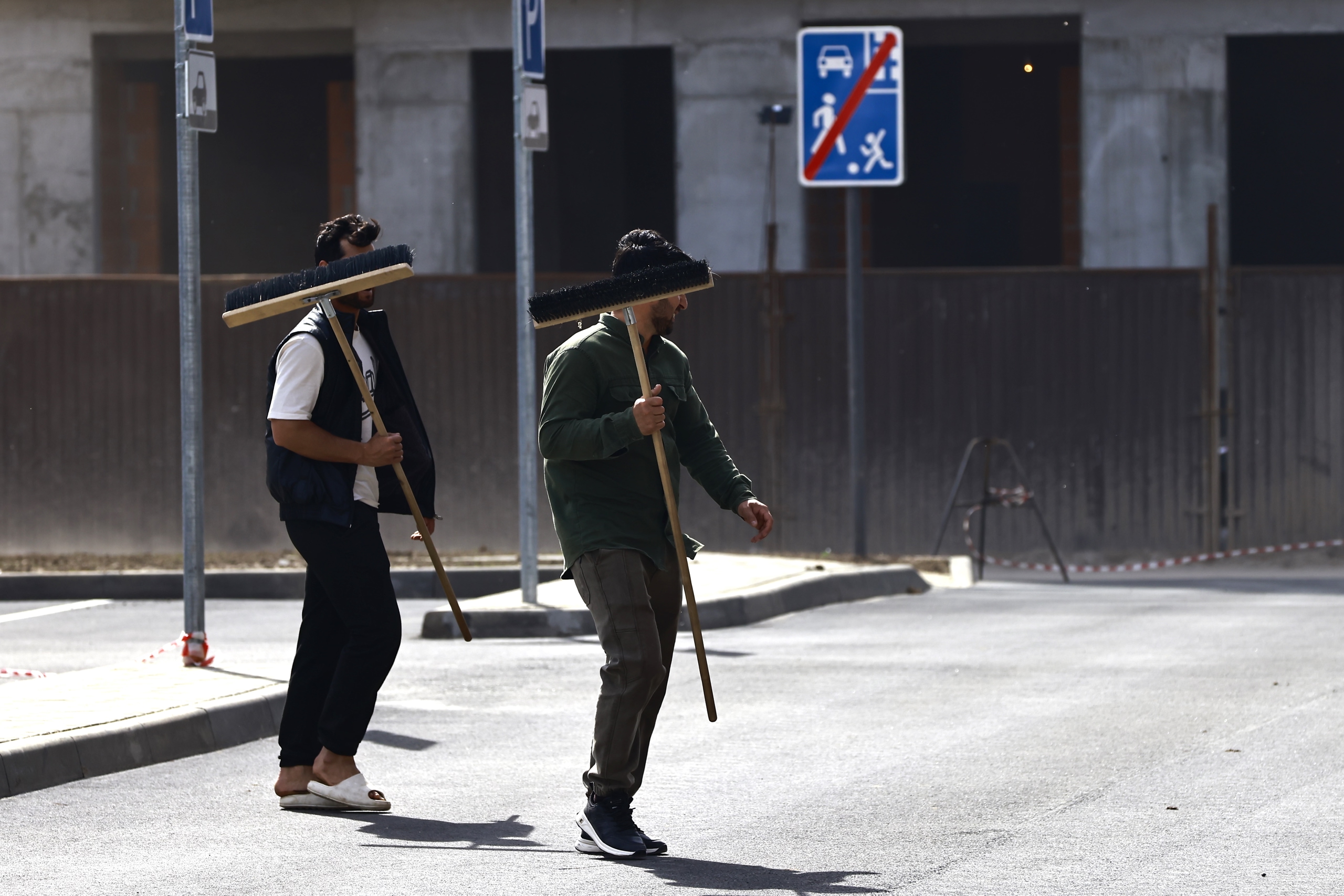 Полицейские Челнов выдворили из страны 22 мигранта