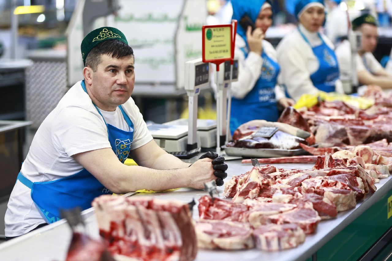 Россияне массово скупают конину перед годом Лошади