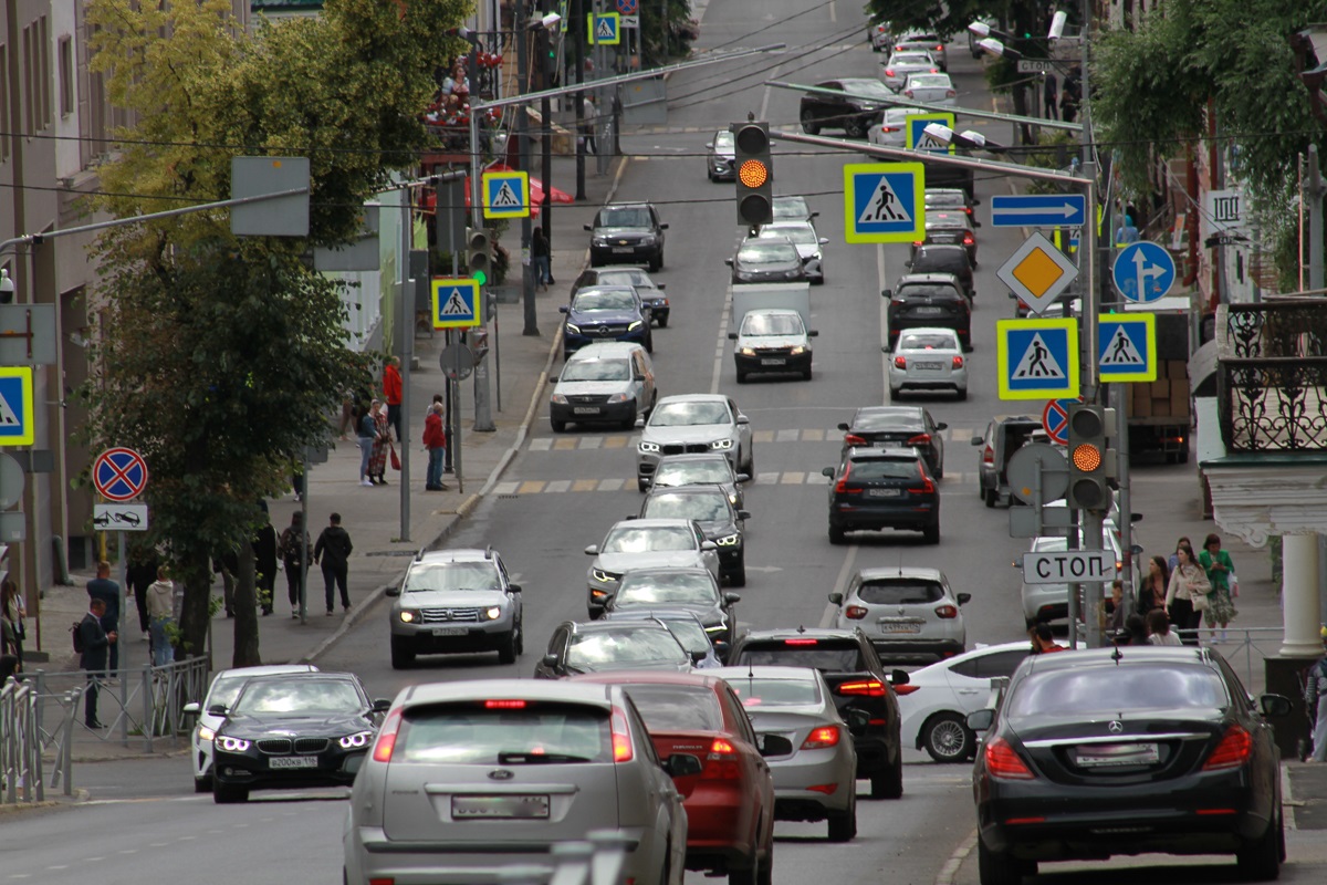 Жителю Татарстана на подержанную Toyota Camry придется копить 35 месяцев