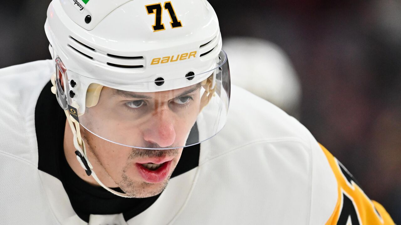 Евгений Малкин лидирует в гонке ассистентов НХЛ