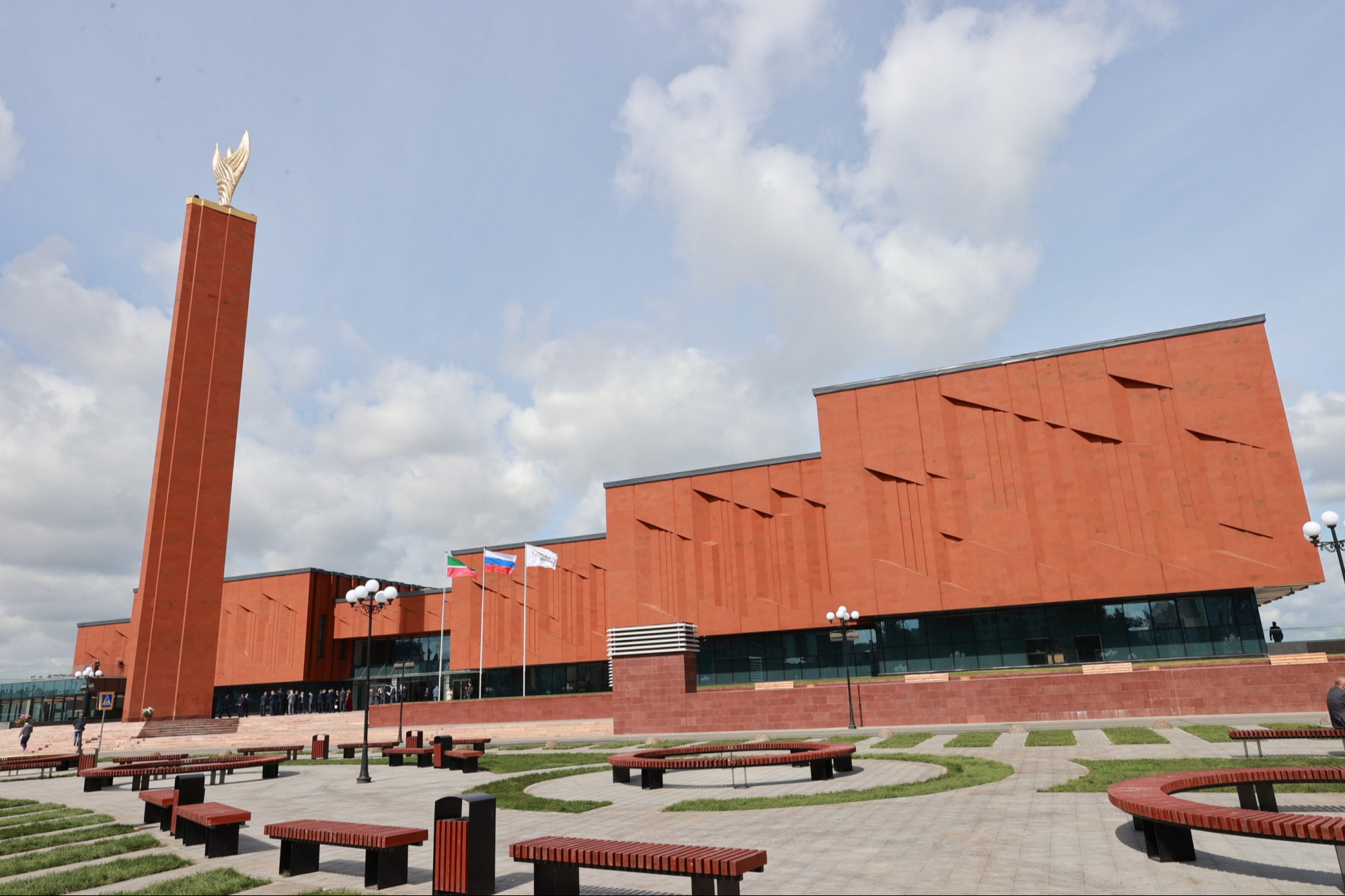 Казанцев зовут на юбилейный книжный фестиваль