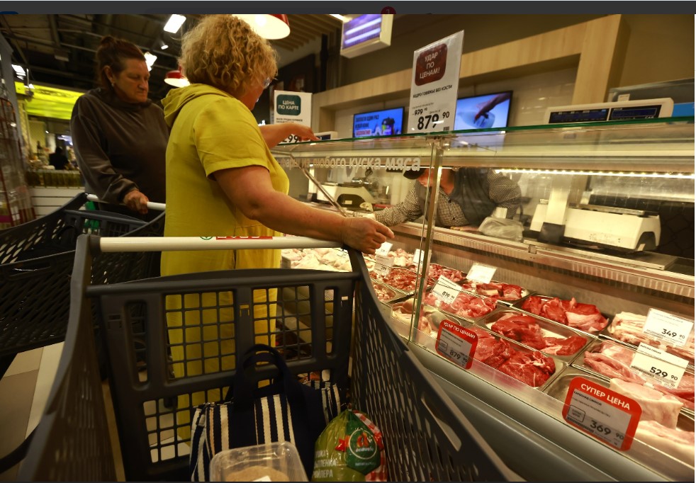 Депутаты Госдумы намерены запретить производство готовой еды в магазинах