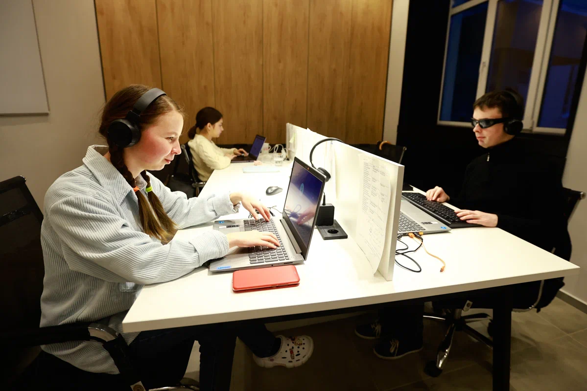 Полностью запретить для детей в России онлайн-игру Roblox предложили активисты