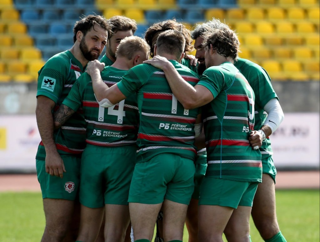 Команда «Стрела - Ак Барс» выиграла все матчи группового этапа по регби-7