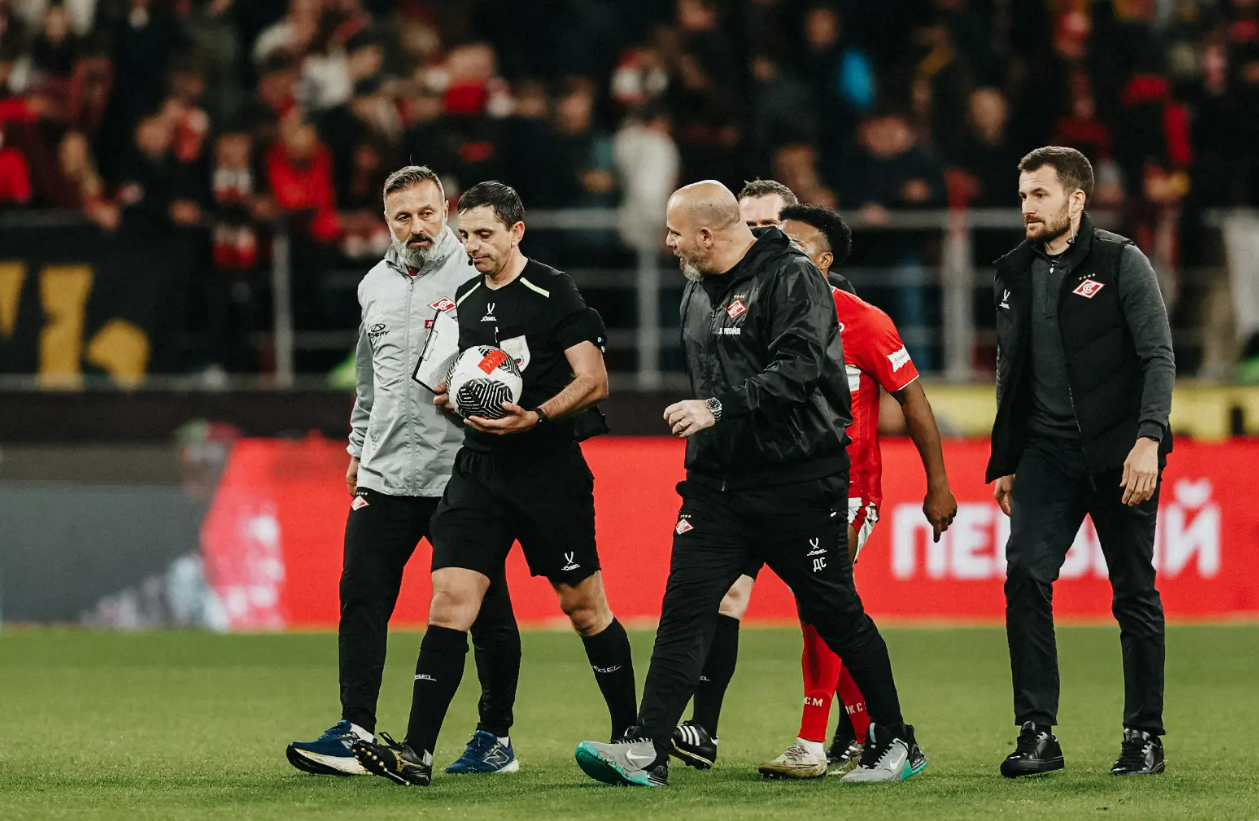 «Спартак» официально объявил об уходе Деяна Станковича