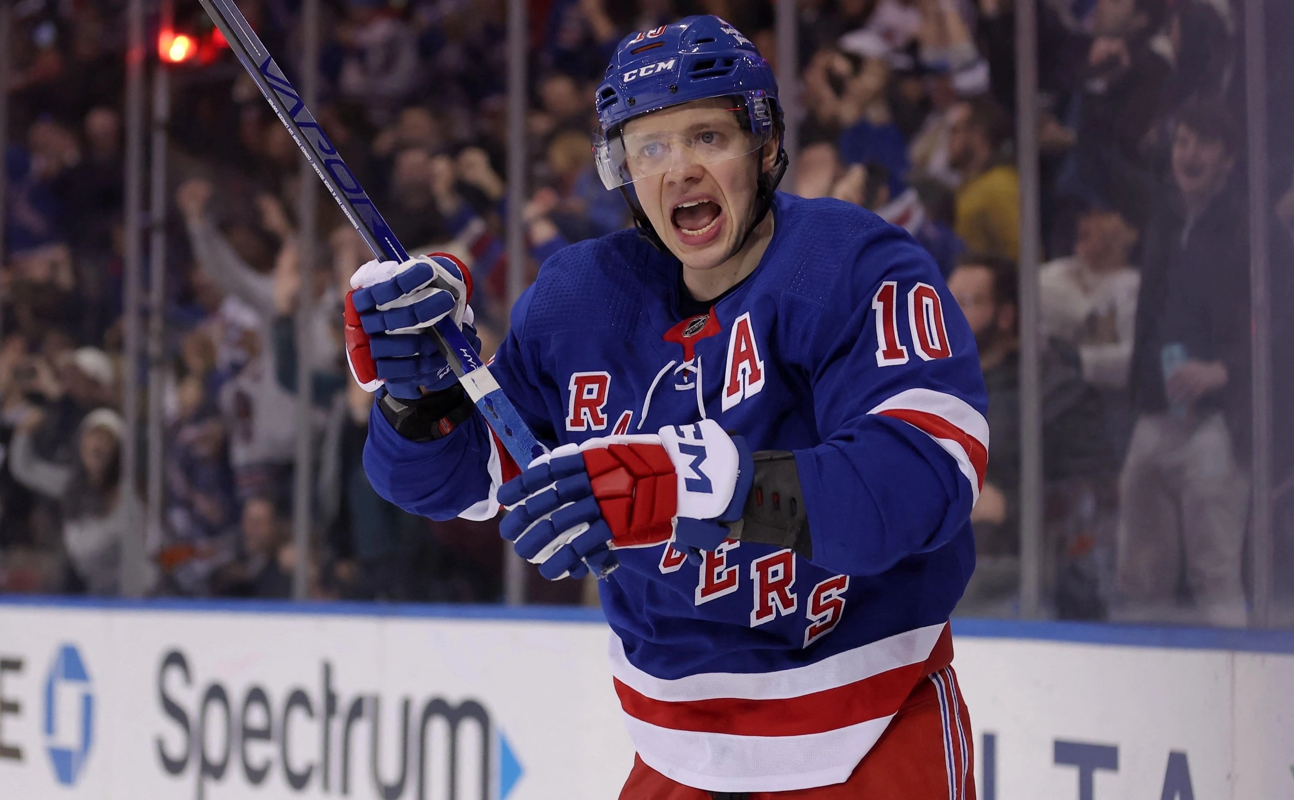 Панарин оформил покер. Он набрал девять очков за четыре игры после стрижки