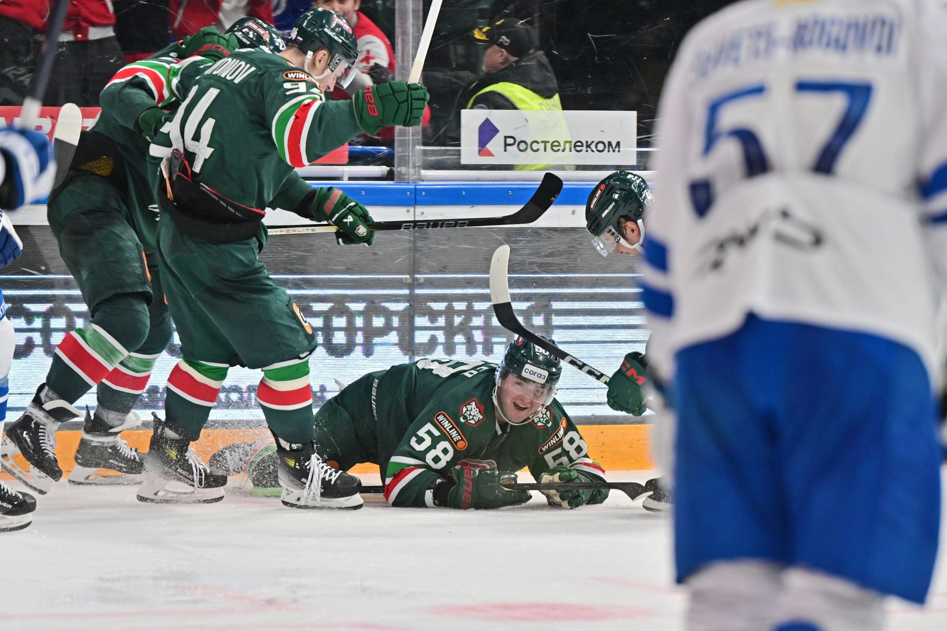 «Ак Барс» вырвал победу у «Динамо» - Миллер выдал лучший матч в жизни