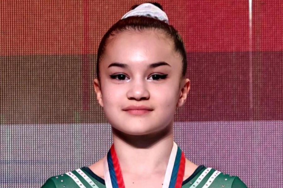 Гимнастка Милана Каюмова выиграла золото на брусьях на юношеском ЧМ