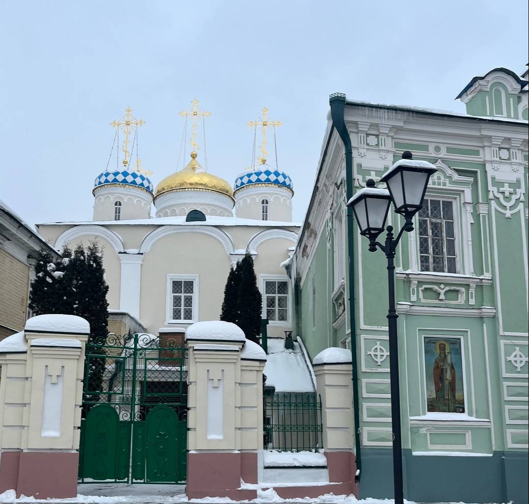 Икона Николая II мироточит в московском храме