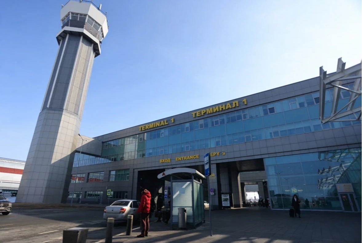 Аэропорт Казани закупит детские новогодние подарки на 2,3 млн рублей