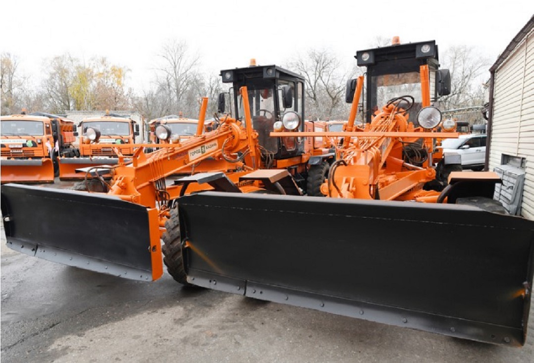 Снегоуборочная техника в Казани готова к зимнему сезону