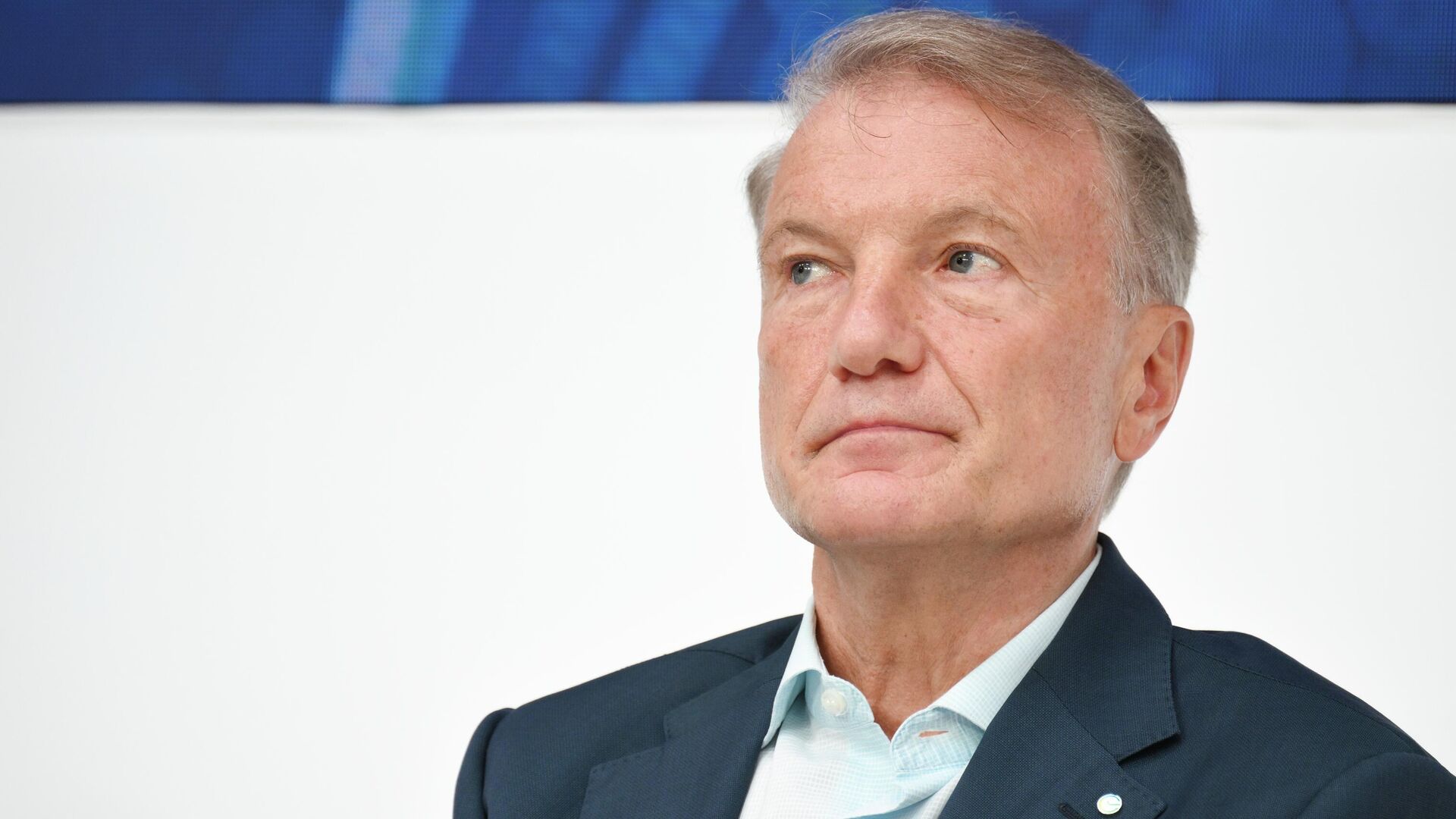 Греф считает «торговым рабством» скидки на маркетплейсах по картам их банков