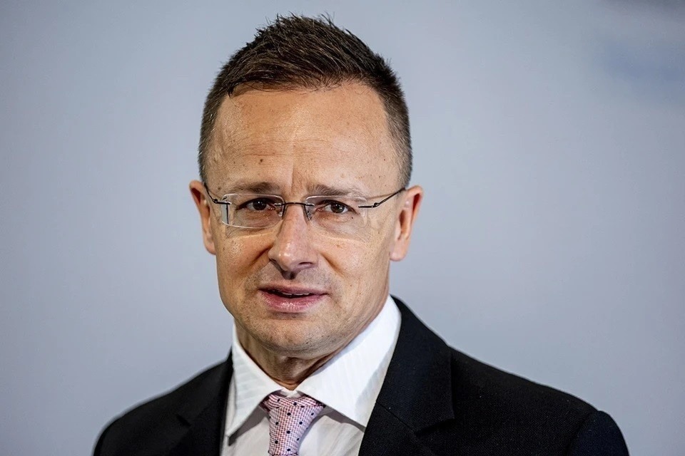 Европа готовится к войне с Россией к 2029 году, заявил Сийярто