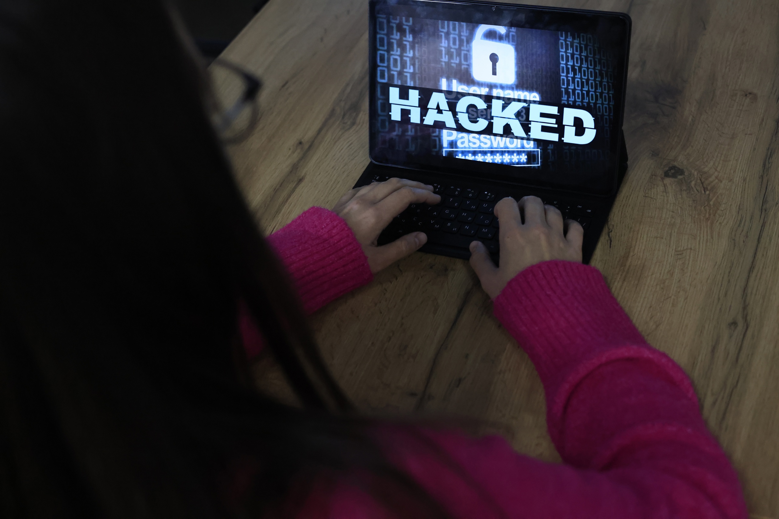 Псевдоброкеры убедили жителя Лениногорского района взять кредит на 2,6 млн