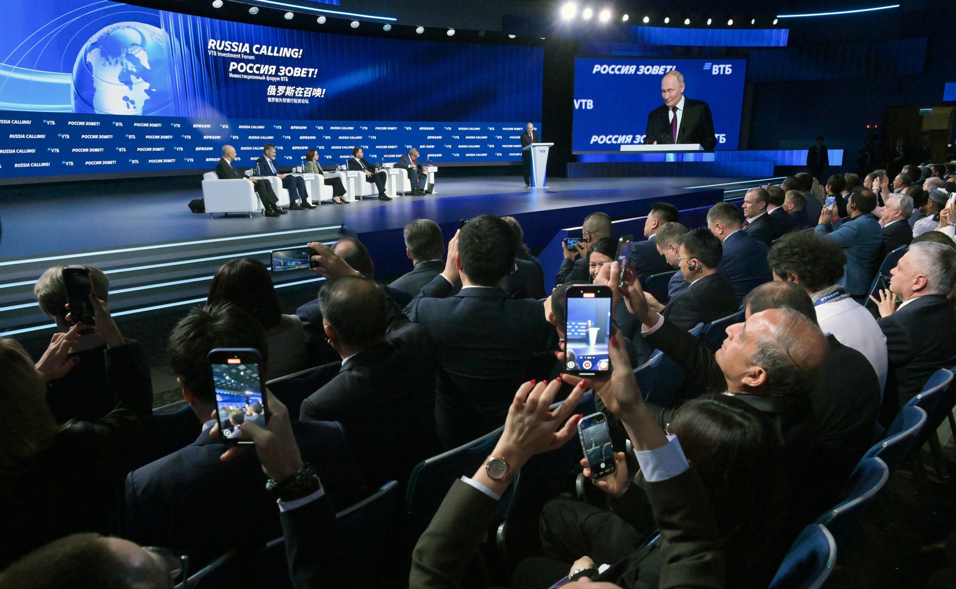 Россия расширит удары по украинским портам, заявил Путин