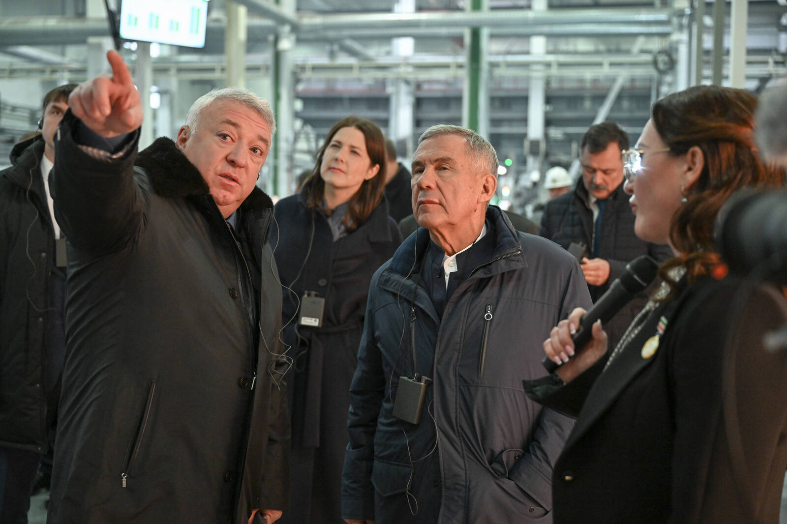 Минниханов на заводе «Нэфис Косметикс» оценил программу развития предприятия