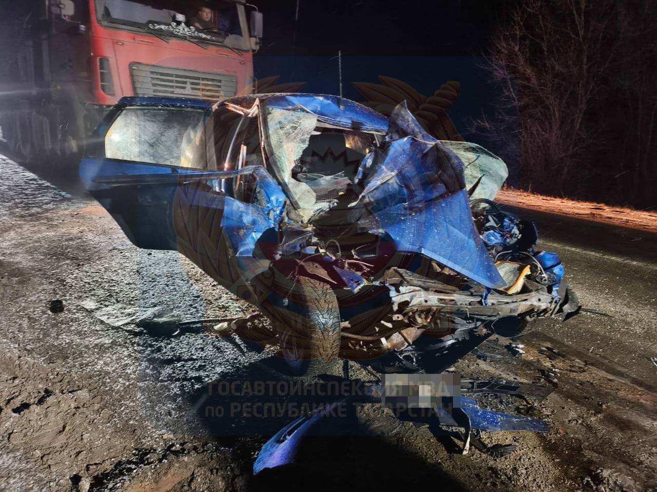 Из-за ДТП с трактором в Елабужском районе Татарстана погибла 23-летняя девушка