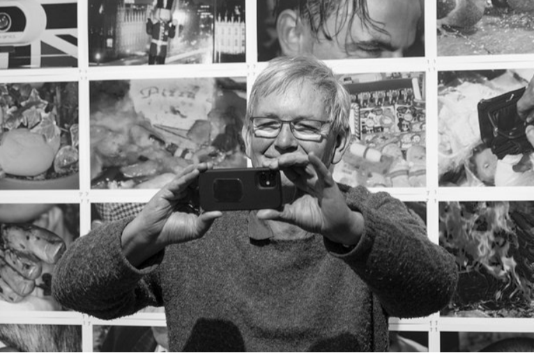 Умер фотограф Мартин Парр, снимавший открытие первого McDonalds в Москве