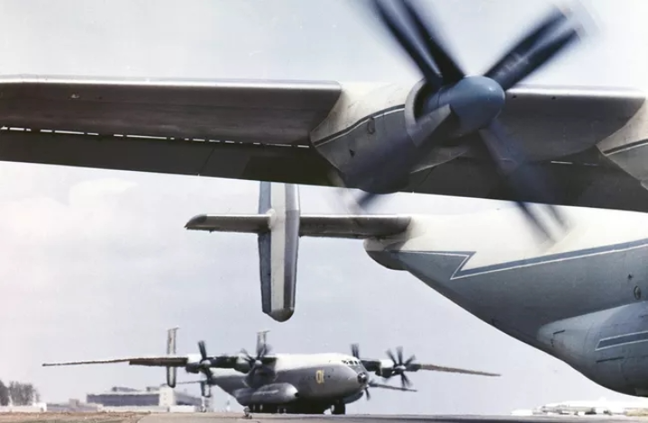 Экипаж разбившегося в Ивановской области самолета Ан-22, предварительно, погиб