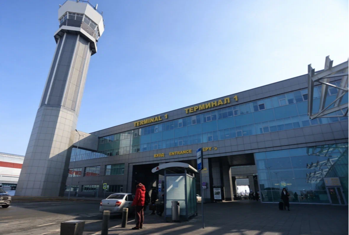 В аэропорту Казани ввели временные ограничения на вылет и прилет самолетов