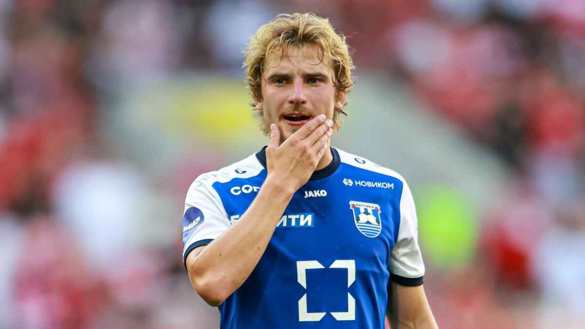 «Балтика» расстанется с полузащитником Максимом Петровым
