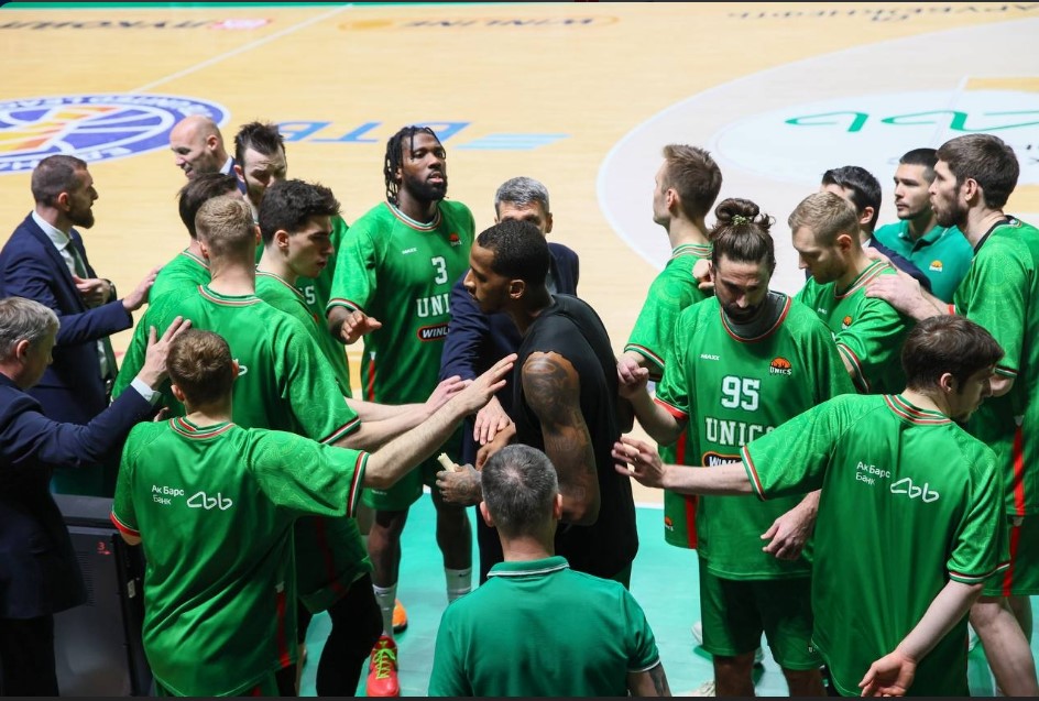 УНИКС переиграл «Зенит» в центральном матче дня