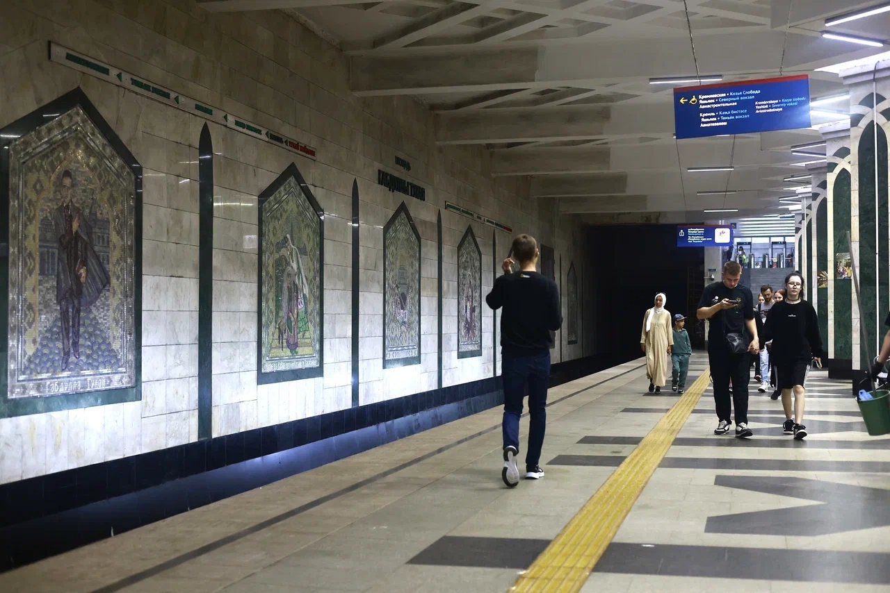Казанцам напомнили, что в метро нельзя проносить пиротехнику