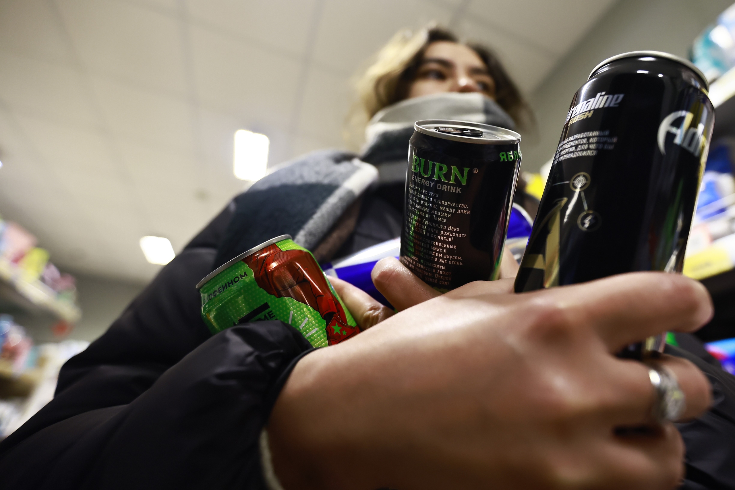 В Татарстане запретят продажу энергетиков в общественных местах