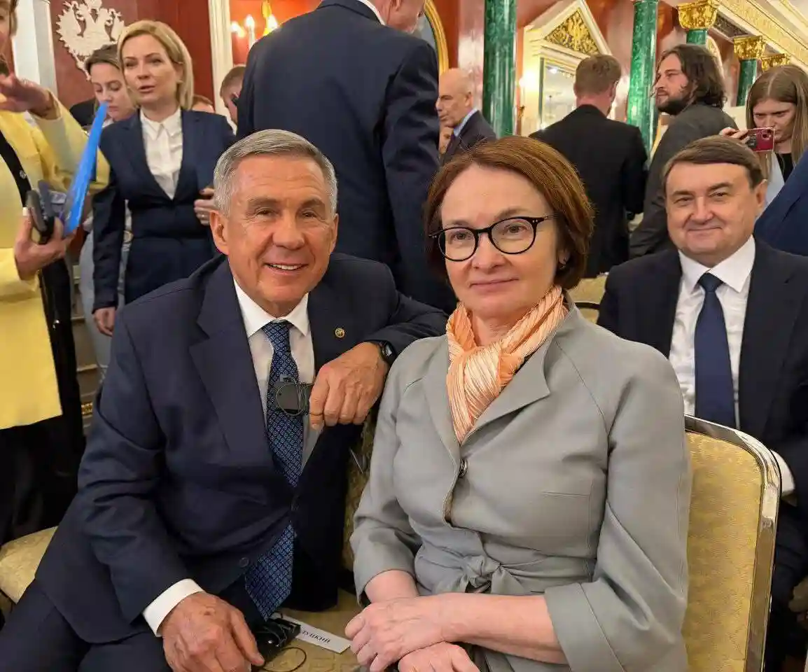 Минниханов поблагодарил Набиуллину за помощь с исламскими аудиторами