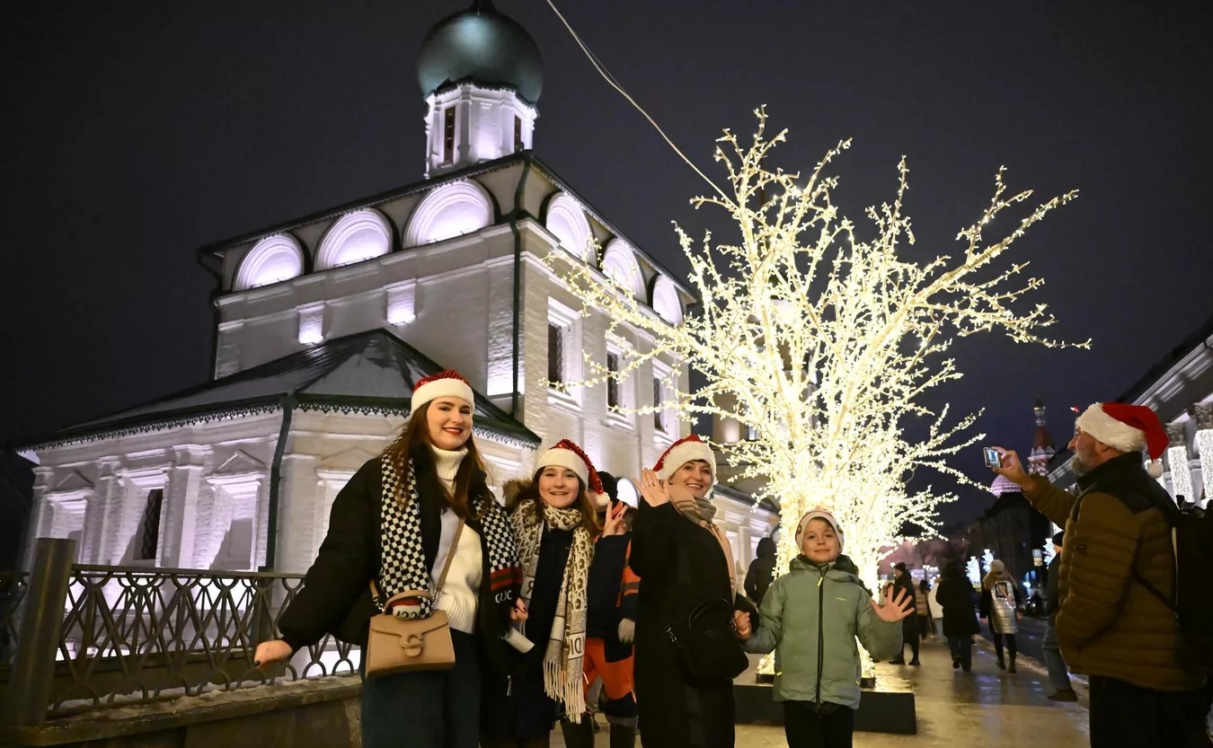 ВТБ рассказал про популярные схемы мошенников на Новый год