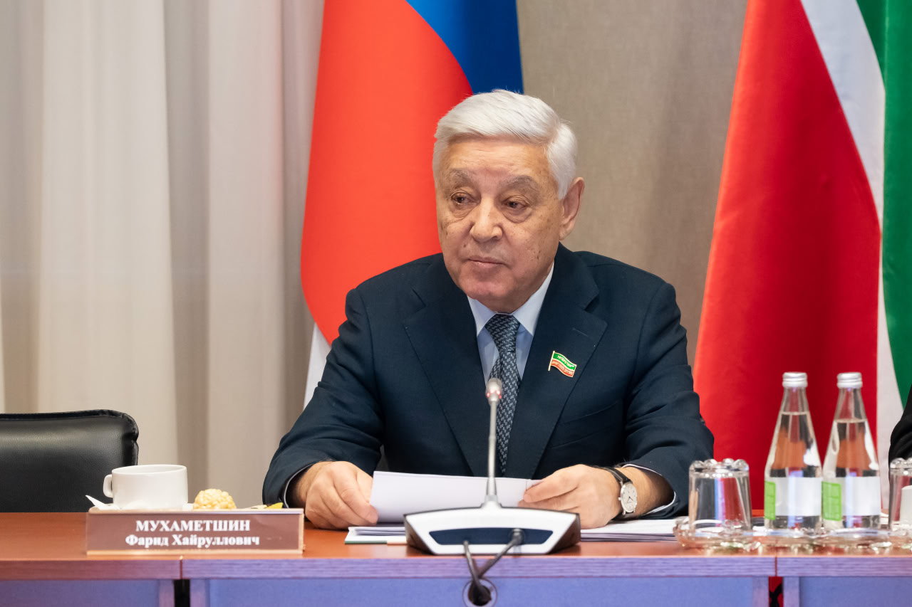 Мухаметшин ждет понижения цен на ЖКХ, но доволен депутатами Татарстана