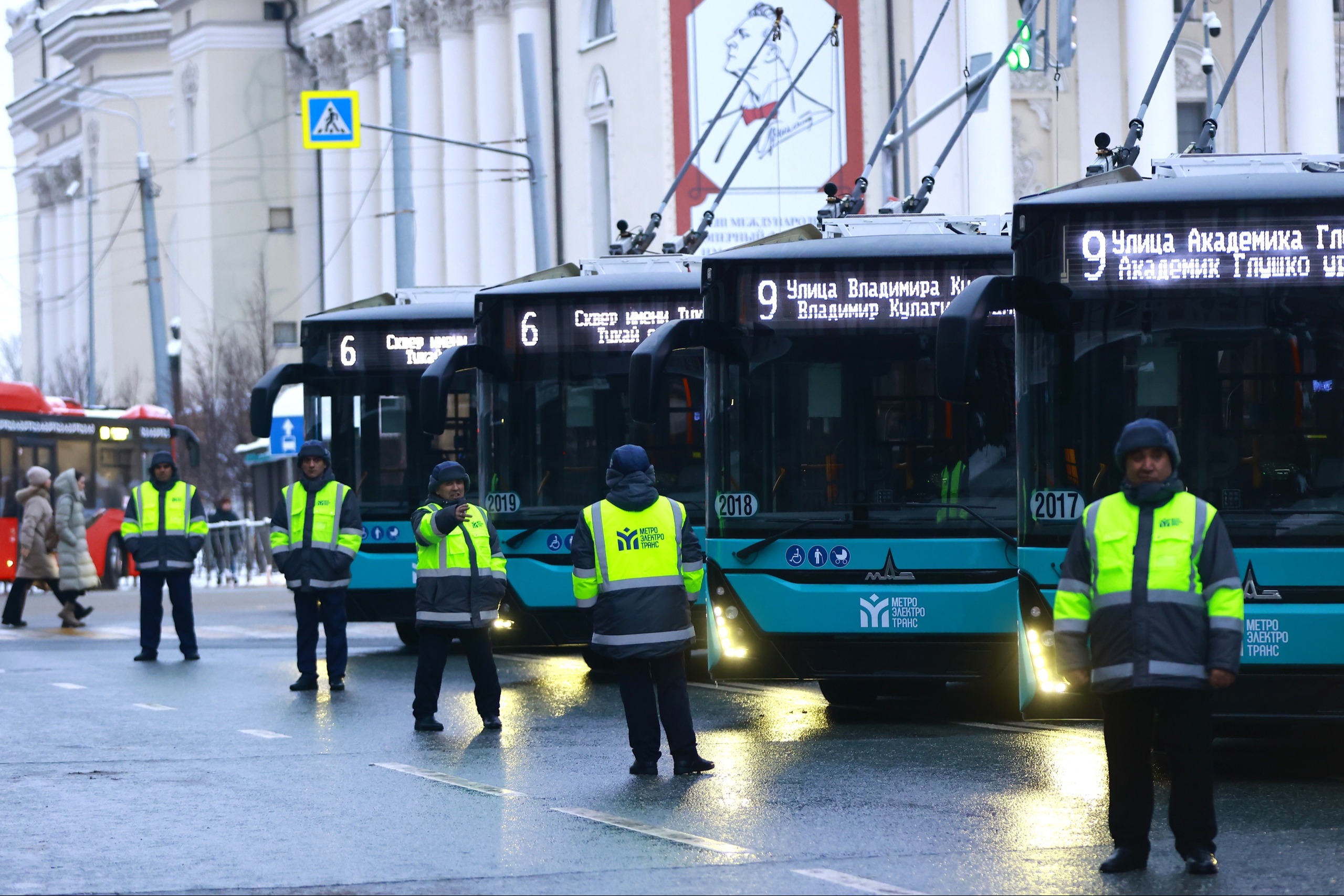 Водителя троллейбуса в Казани лишили премии из-за конфликта с пассажиром