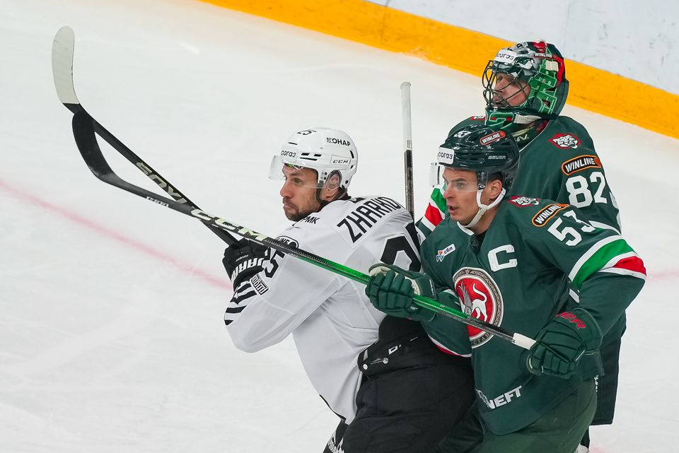 «Ак Барс» одержал победу над «Трактором» в день рождения челябинского клуба