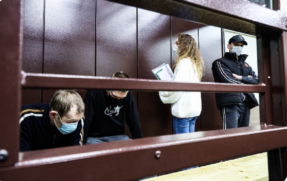 Дропперы из дела Долиной выплатят певице 49 миллионов рублей