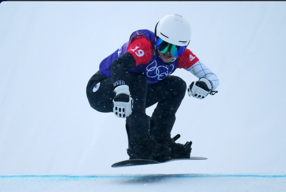 FIS отказала четырем российским сноубордистам в нейтральном статусе