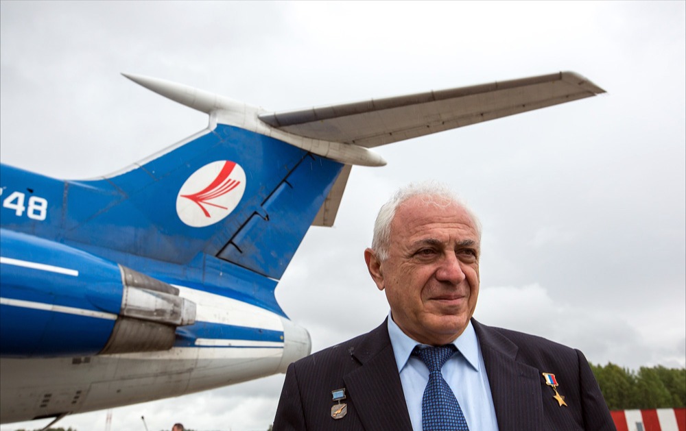 Умер заслуженный летчик-испытатель Рубен Есаян, 80 раз летавший на Южный полюс