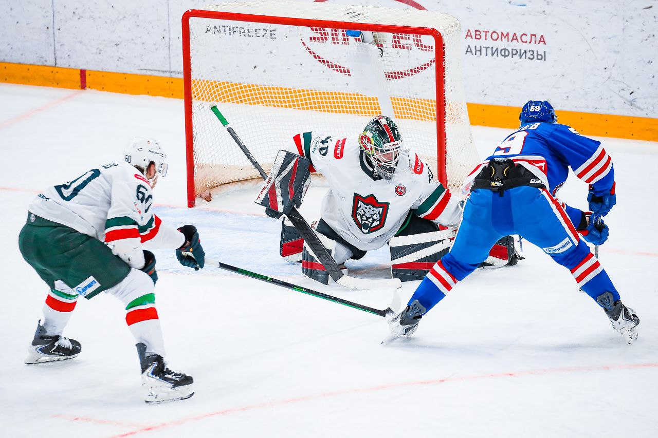 Хоккеисты «Барса» выиграли в первом матче 2026 года