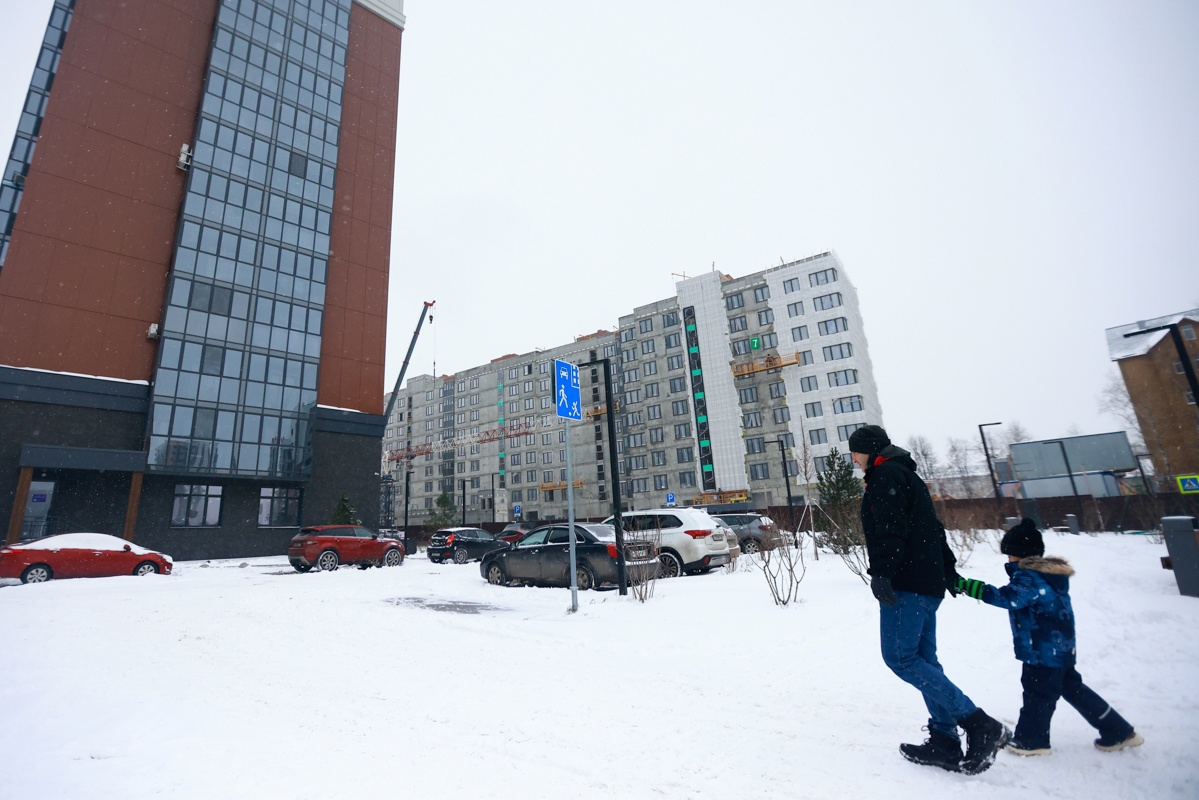 За сильный запах или шум в квартирах россиянам грозят штрафы до 1 тысячи рублей