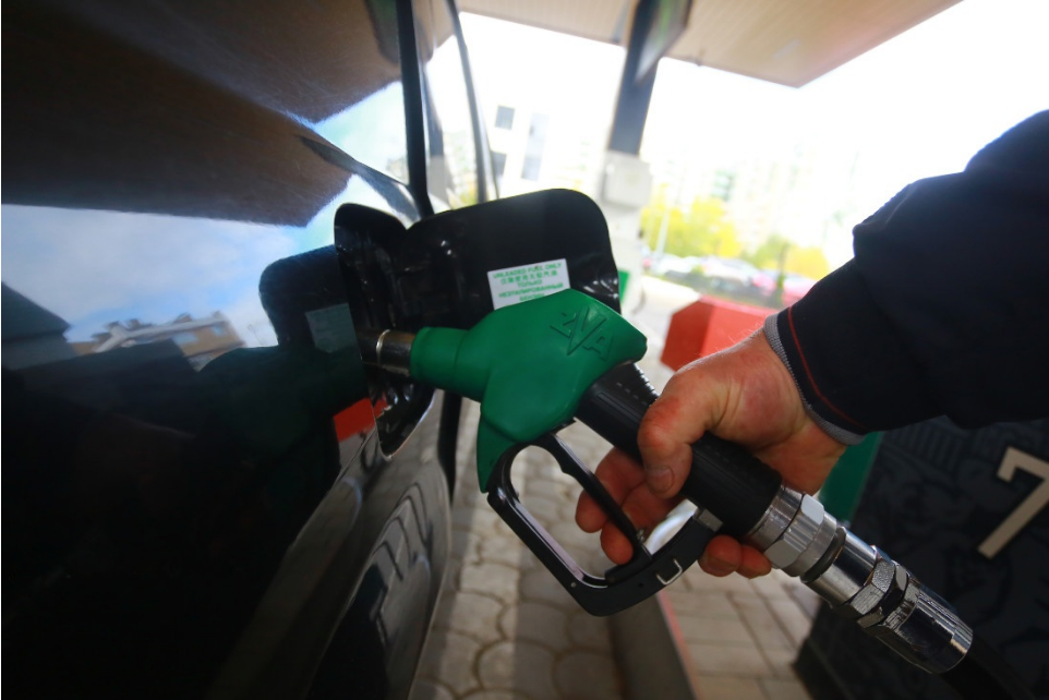 В новогодние праздники цены на бензин в России значительно подскочили