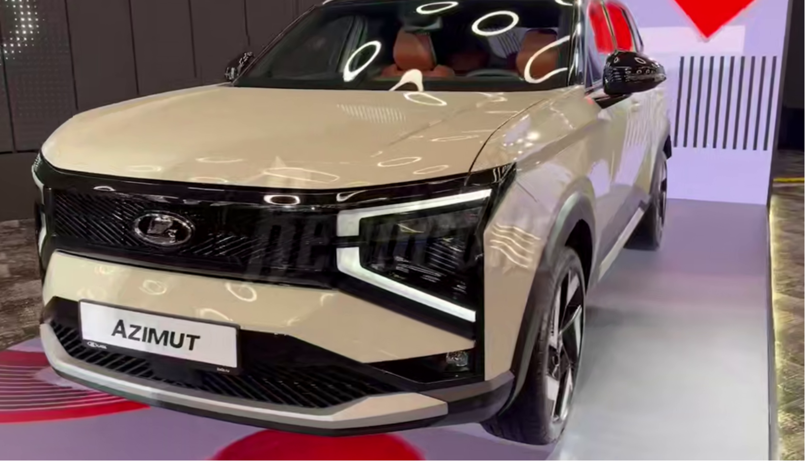 «АвтоВАЗ» скрывает цену нового Lada Azimut, опасаясь конкуренции с китайцами
