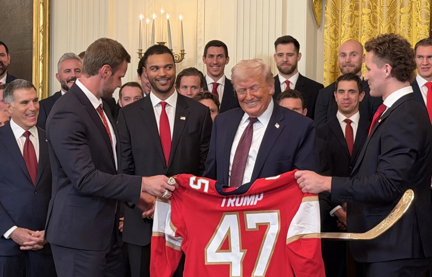 Трамп во время приема «Флориды» в Белом доме назвал Бобровского «легендой»