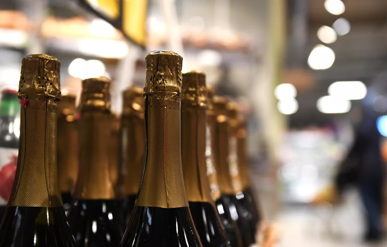 В России обеспокоены падением продаж игристого вина