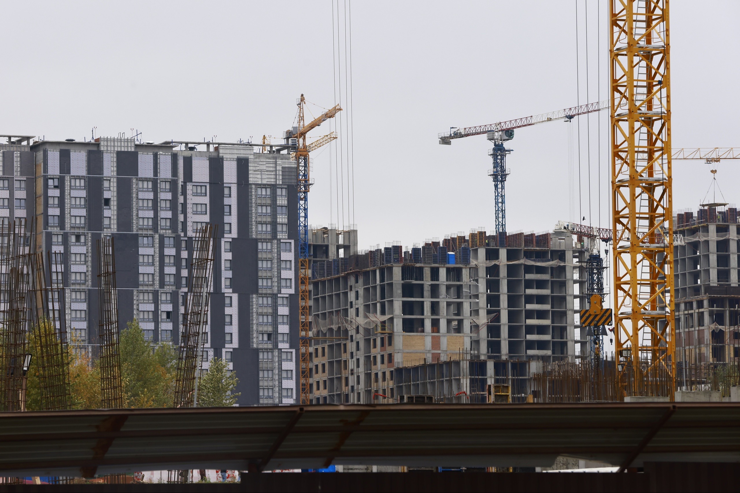 Отмена отсрочки штрафов за долгострои застройщикам повысит цены на жилье