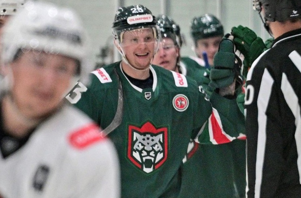 Хоккеисты «Барса» разгромили в домашнем матче «Челны»