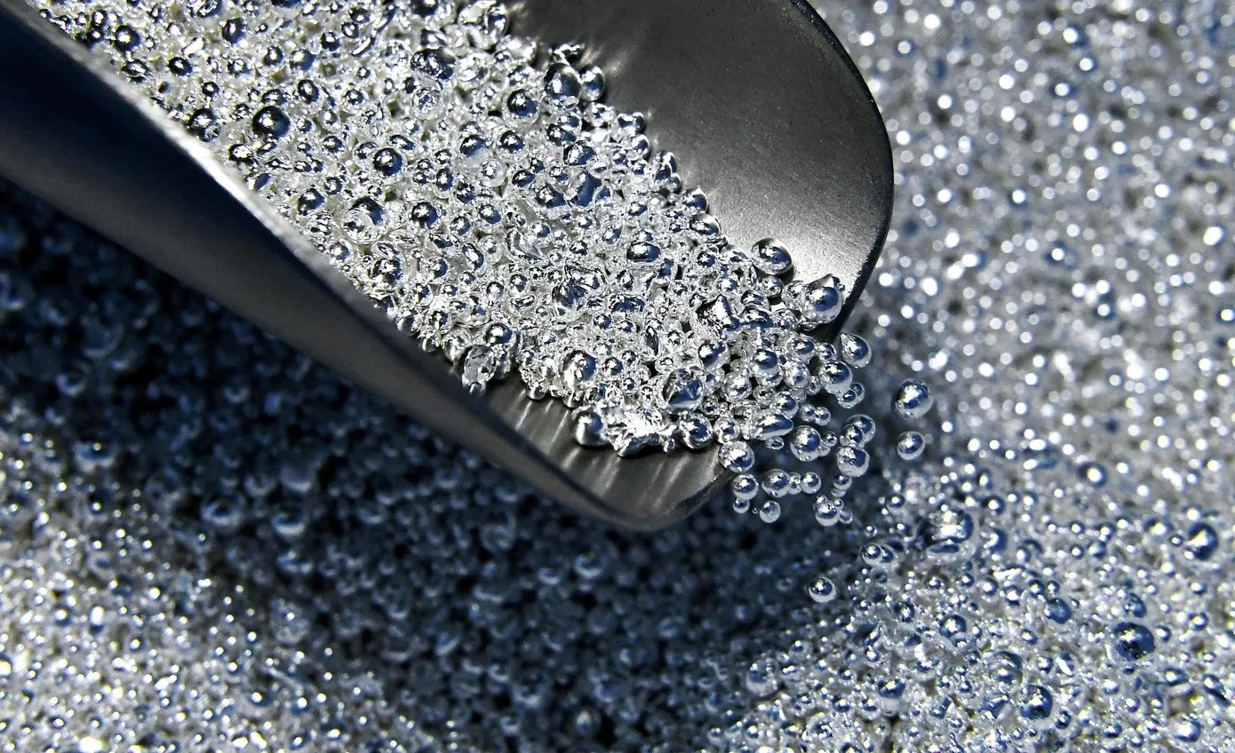 Зафиксирован рекордный рост интереса клиентов к серебру