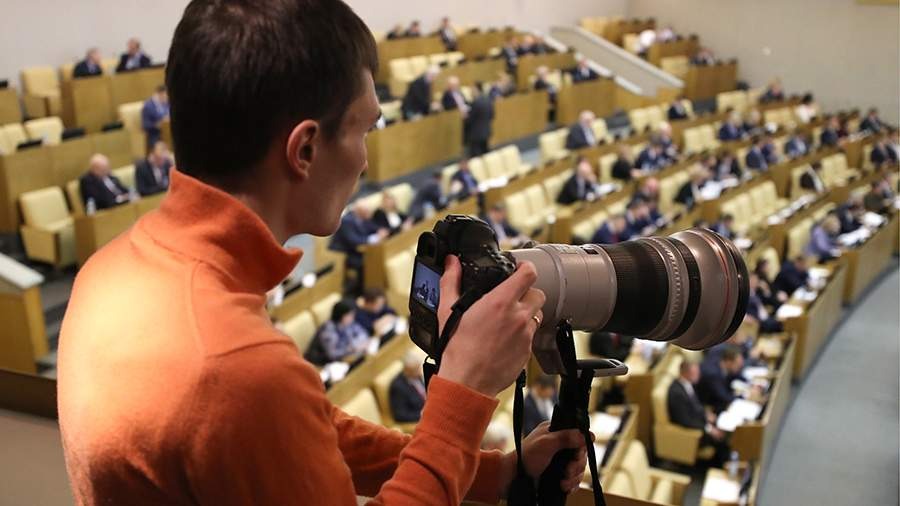 Володин объяснил запрет на фотосъемку депутатов в зале Госдумы