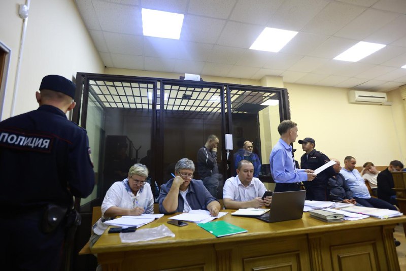 Прокуратура запросила 37 лет «строгача» для сообщников положенца по Татарстану